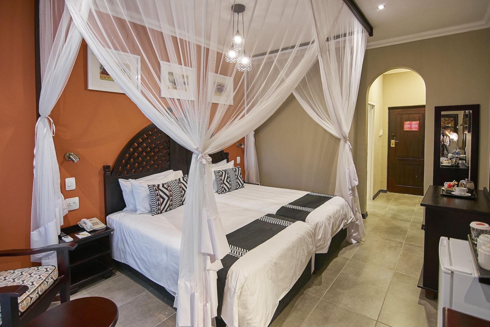 Victoria Falls Rainbow Hotel Exteriör bild