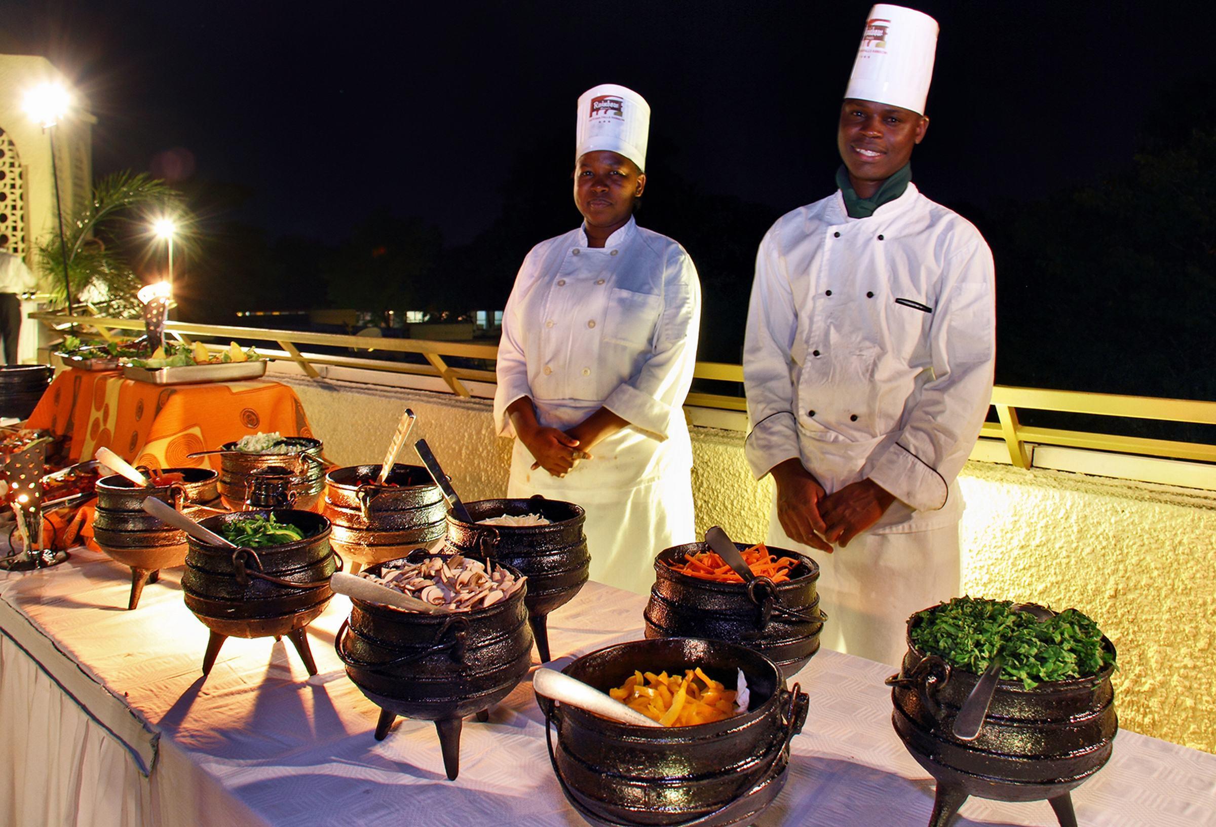 Victoria Falls Rainbow Hotel Exteriör bild