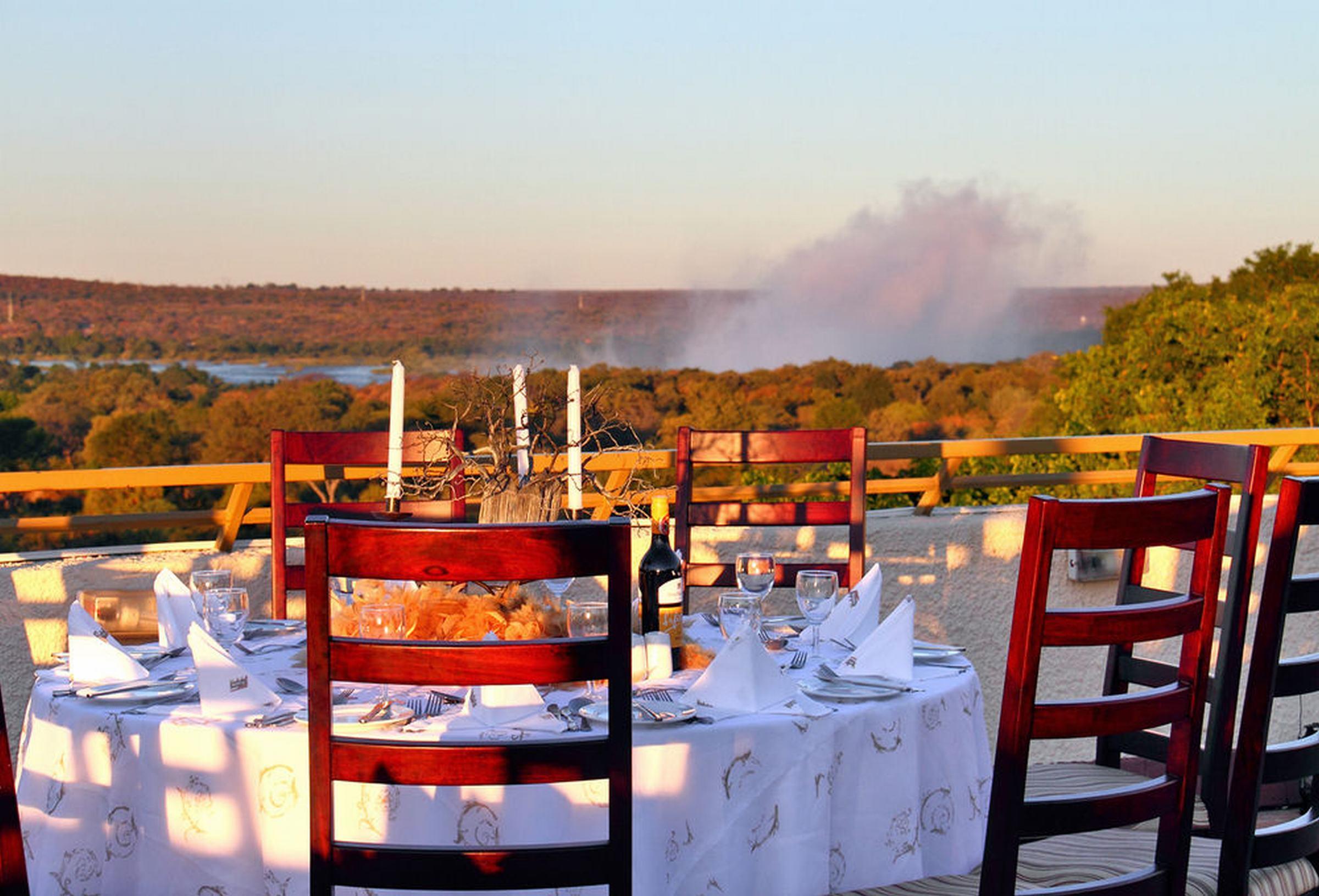 Victoria Falls Rainbow Hotel Exteriör bild