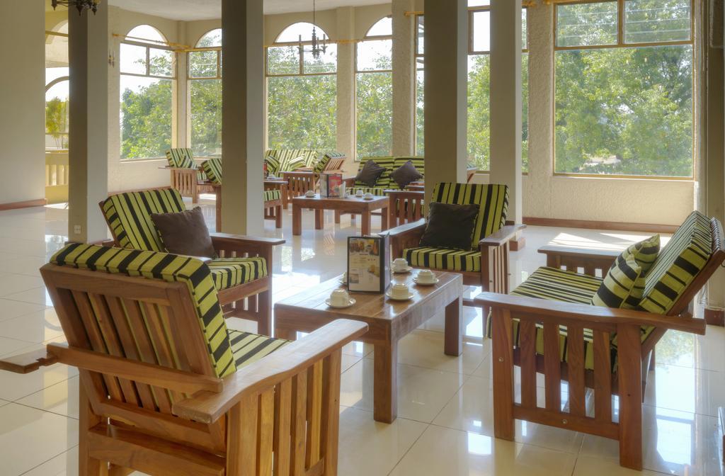 Victoria Falls Rainbow Hotel Exteriör bild